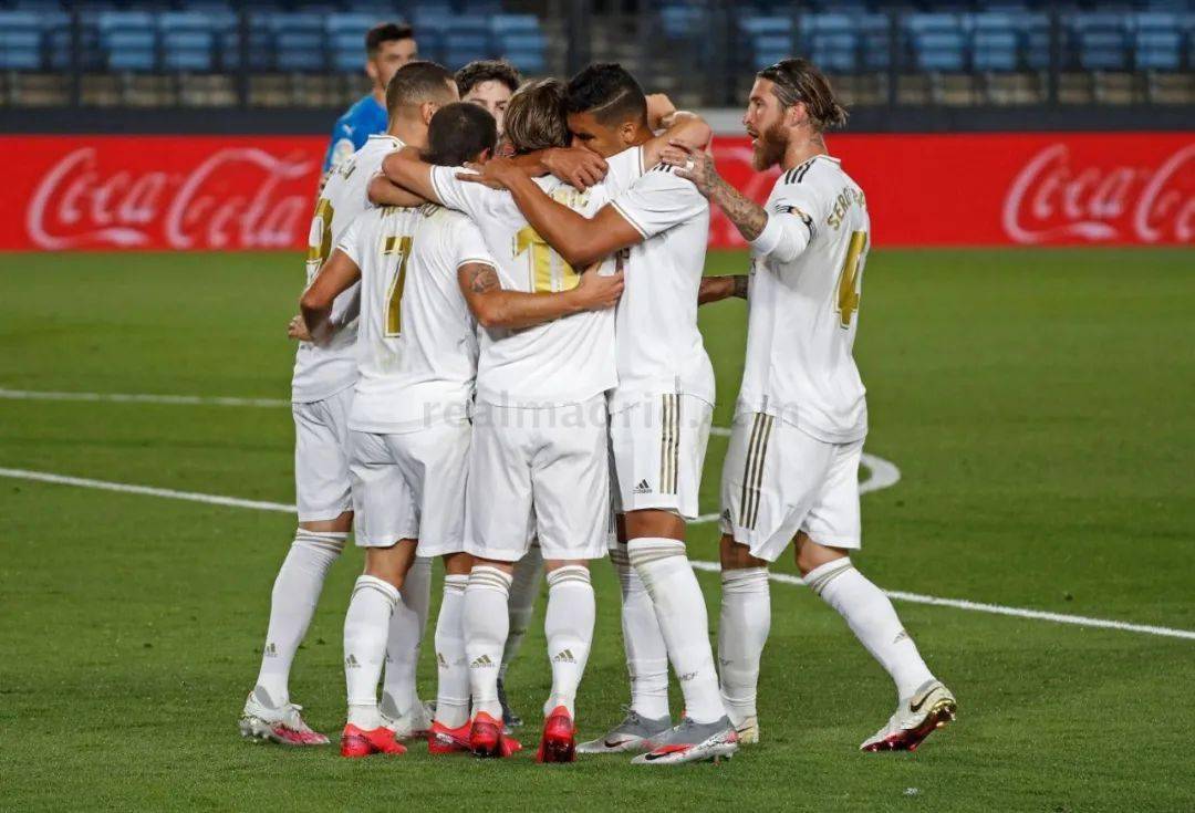 信任是根基 信任是根基