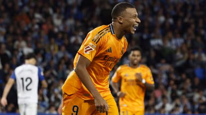 显得相当坚 显得相当坚