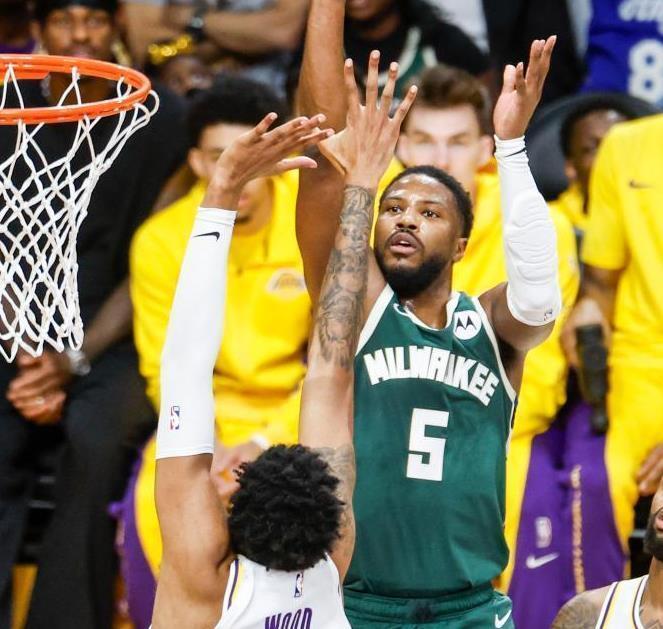 背后承载的 背后承载的