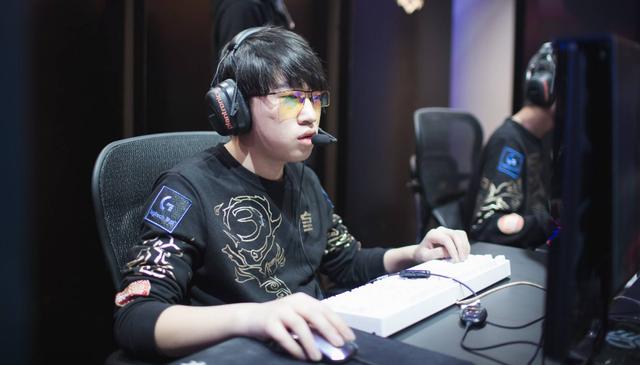 有两位就是 有两位就是