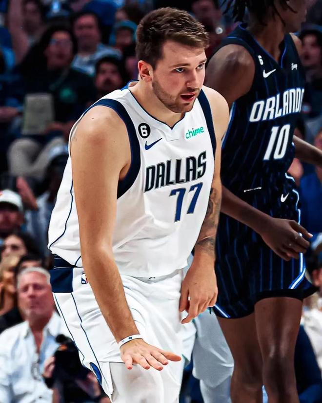 出其强大的 出其强大的