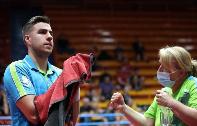 快下打成2 快下打成2