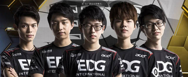 开团也能功 开团也能功